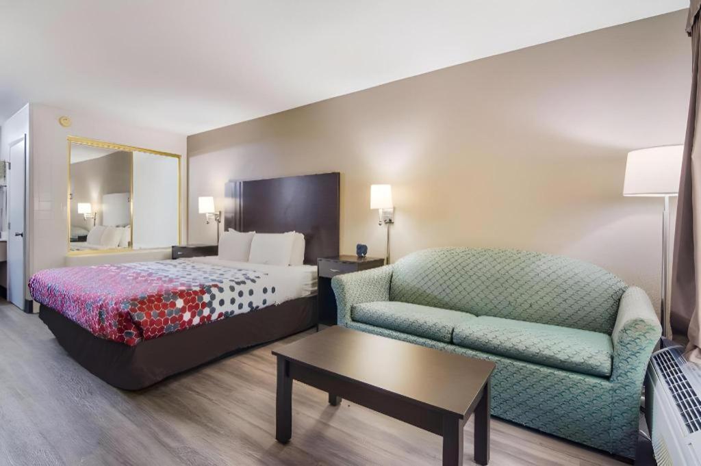 Econo Lodge South Гарнър Екстериор снимка