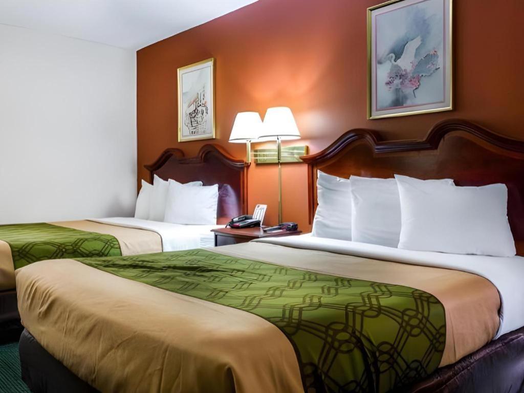 Econo Lodge South Гарнър Екстериор снимка